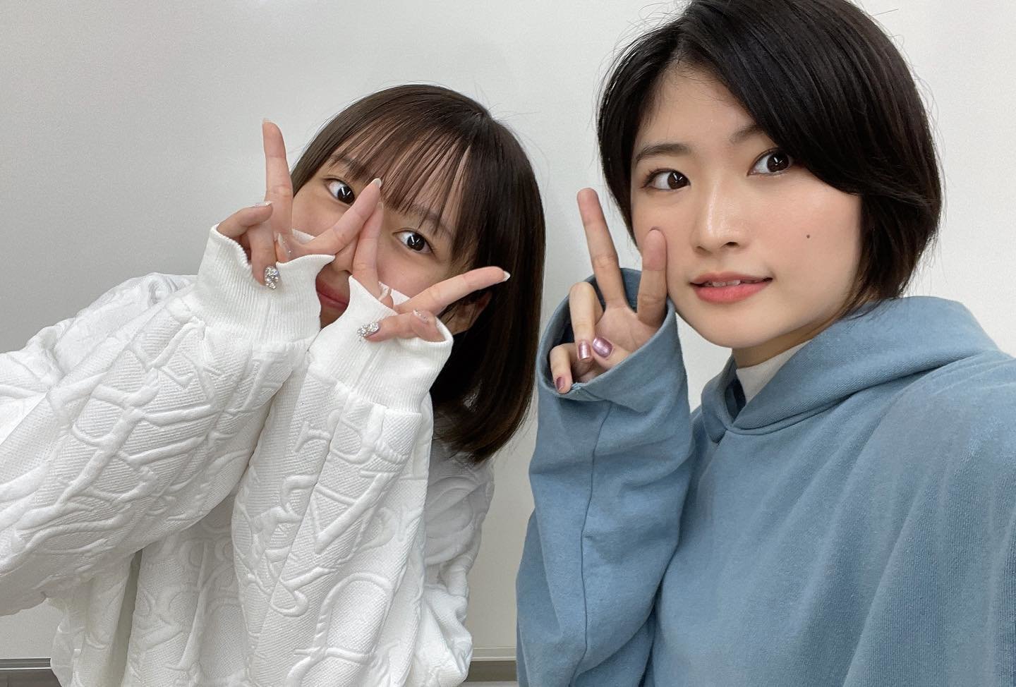 picture-board-hello-online